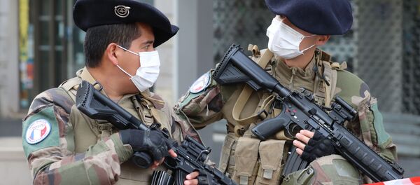 Militari francezi la Nisa, Franța - Sputnik Moldova-România