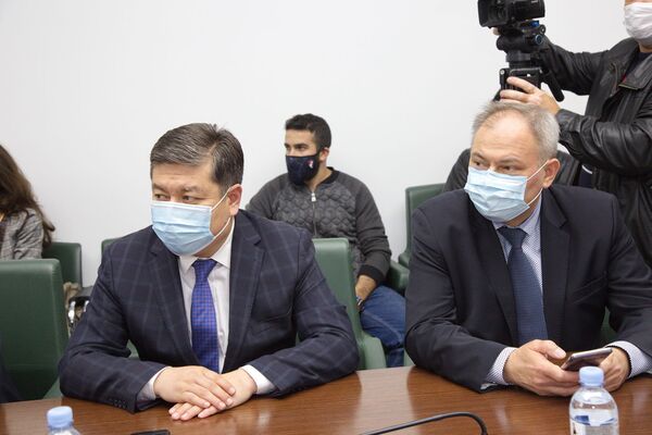 Video, foto: Observatorii internaționali au sosit la Comrat Video, foto: Observatorii internaționali au sosit la Comrat - Sputnik Moldova
