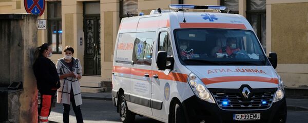 Coronavirus în România, ambulanță - Sputnik Moldova-România