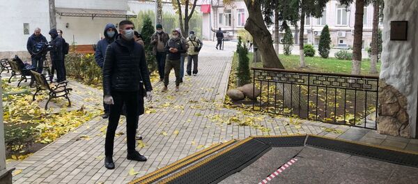 Голосование на участке в посольстве в Москве. - Sputnik Молдова