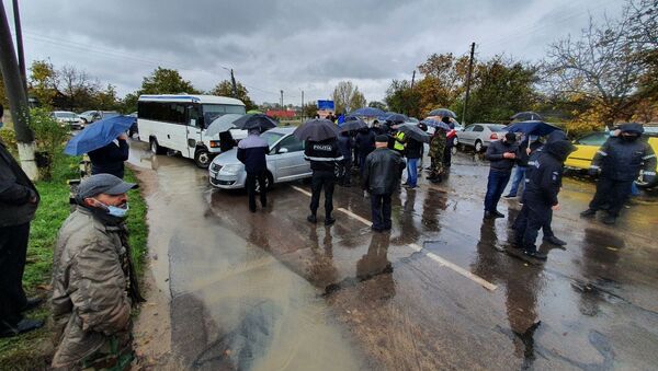 Остановлены автобусы, которые следовали со стороны Приднестровья - Sputnik Молдова