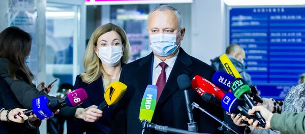 Игорь Додон на выборах президента Молдавии Игорь Додон на выборах президента Молдавии - Sputnik Moldova