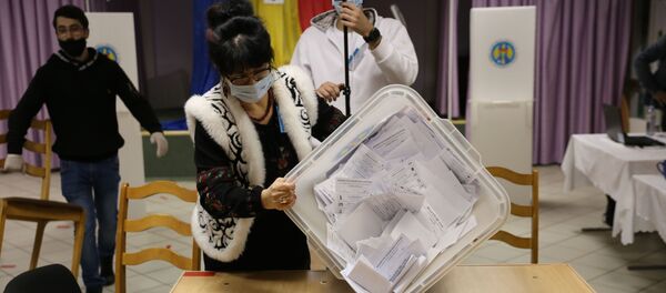 Numărarea voturilor la alegerile președintelui Moldovei Numărarea voturilor la alegerile președintelui Moldovei - Sputnik Moldova