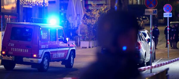 Неизвестный открыл огонь в синагоге в Вене, а затем подорвал себя, Австрия  - Sputnik Молдова