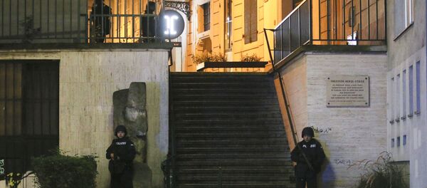 Полиция на месте стрельбы у синагоги в Вене - Sputnik Молдова