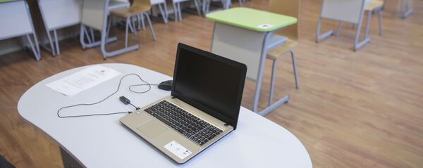 Școala online - Sputnik Moldova