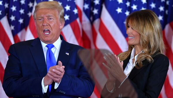 Дональд Трамп и Мелания Трамп в Белом доме в день выборов в США - Sputnik Moldova-România