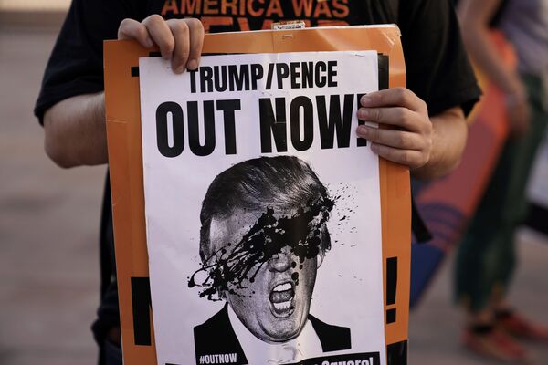 Акция протеста после выборов президента США в Лос-Анджелесе - Sputnik Moldova-România