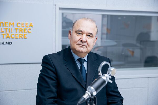 De ce moldovenii sunt divizați pe criterii geopolitice De ce moldovenii sunt divizați pe criterii geopolitice - Sputnik Moldova