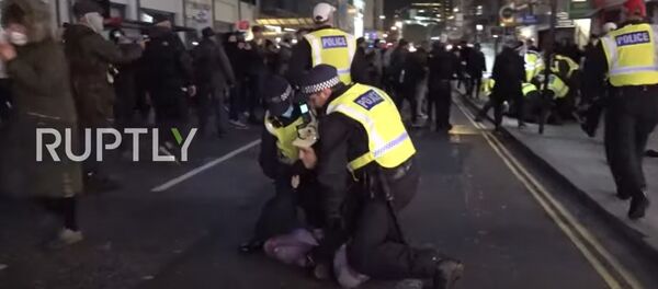 Несколько человек арестованы на марше Million Mask March в Лондоне - Sputnik Молдова