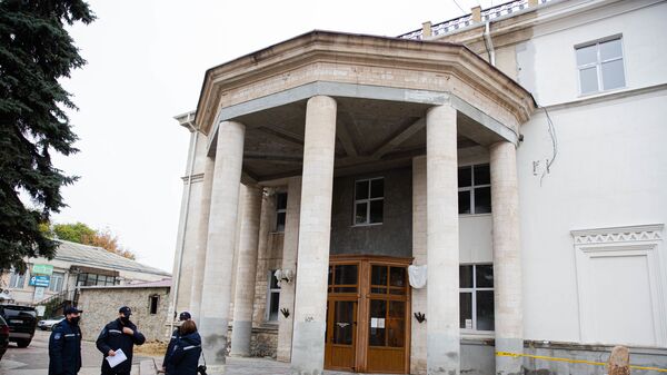 В Кишиневе продолжается снос здания Национальной филармонии - Sputnik Молдова