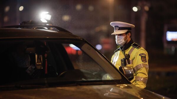 Restricții de circulație pe timp de noapte în România - verificări efectuate de poliție - Sputnik Moldova-România