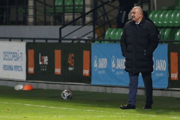 Без контрольных выстрелов: Молдова и Россия разошлись нулевой ничьей - Sputnik Молдова