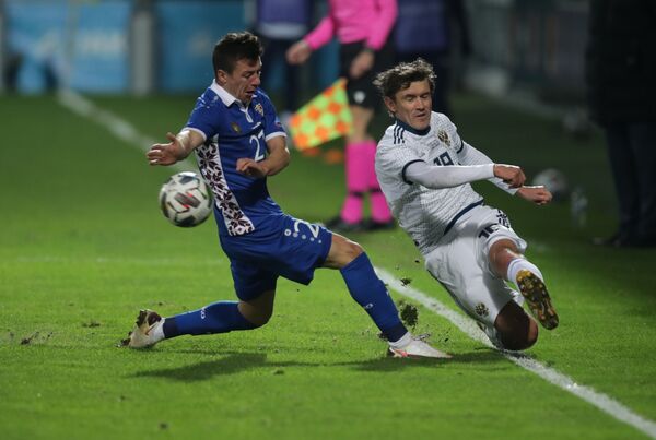 Без контрольных выстрелов: Молдова и Россия разошлись нулевой ничьей - Sputnik Молдова