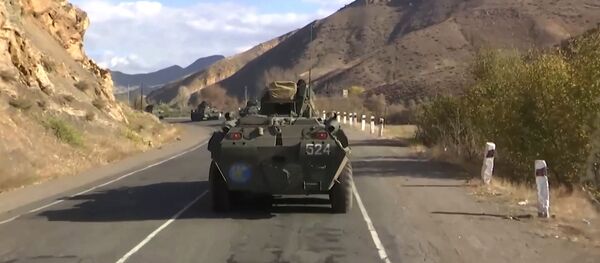 Нагорный Карабах: российские миротворцы вошли в Степанакерт - Sputnik Молдова