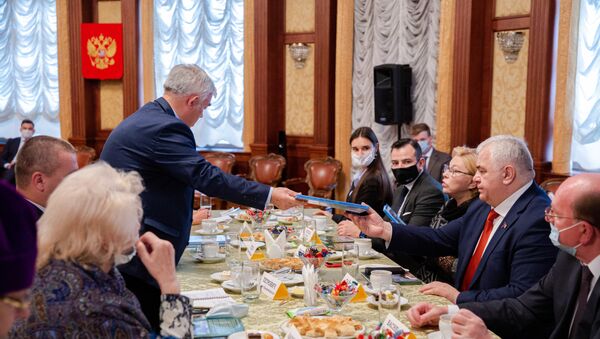 Встреча российских сенаторов с соотечественниками - Sputnik Молдова