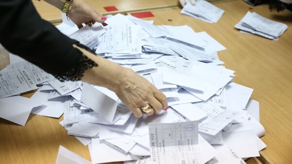 Închiderea secțiilor de votare - Sputnik Молдова