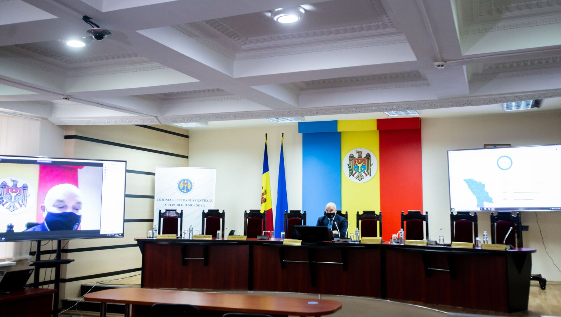 Prezentarea de către Comisia Electorală Centrală a rezultatelor preliminare oficiale privind desfășurarea alegerilor prezidențiale - Sputnik Moldova, 1920, 18.06.2021