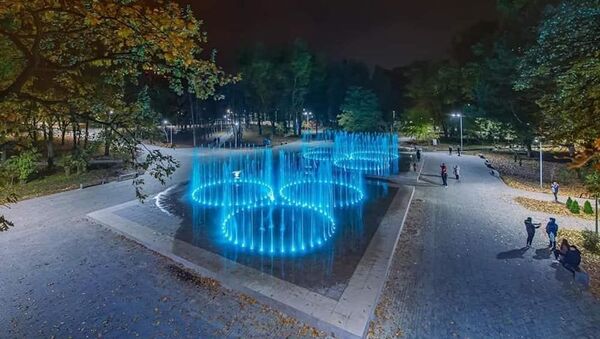 В кишиневском парке Алунелул открылся фонтан - Sputnik Молдова