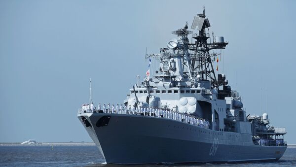 Большой противолодочный корабль проекта 1155 Североморск  на главном военно-морском параде в Кронштадте - Sputnik Молдова