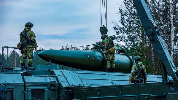 Вооруженные Силы РФ отмечают День ракетных войск и артиллерии  - Sputnik Moldova