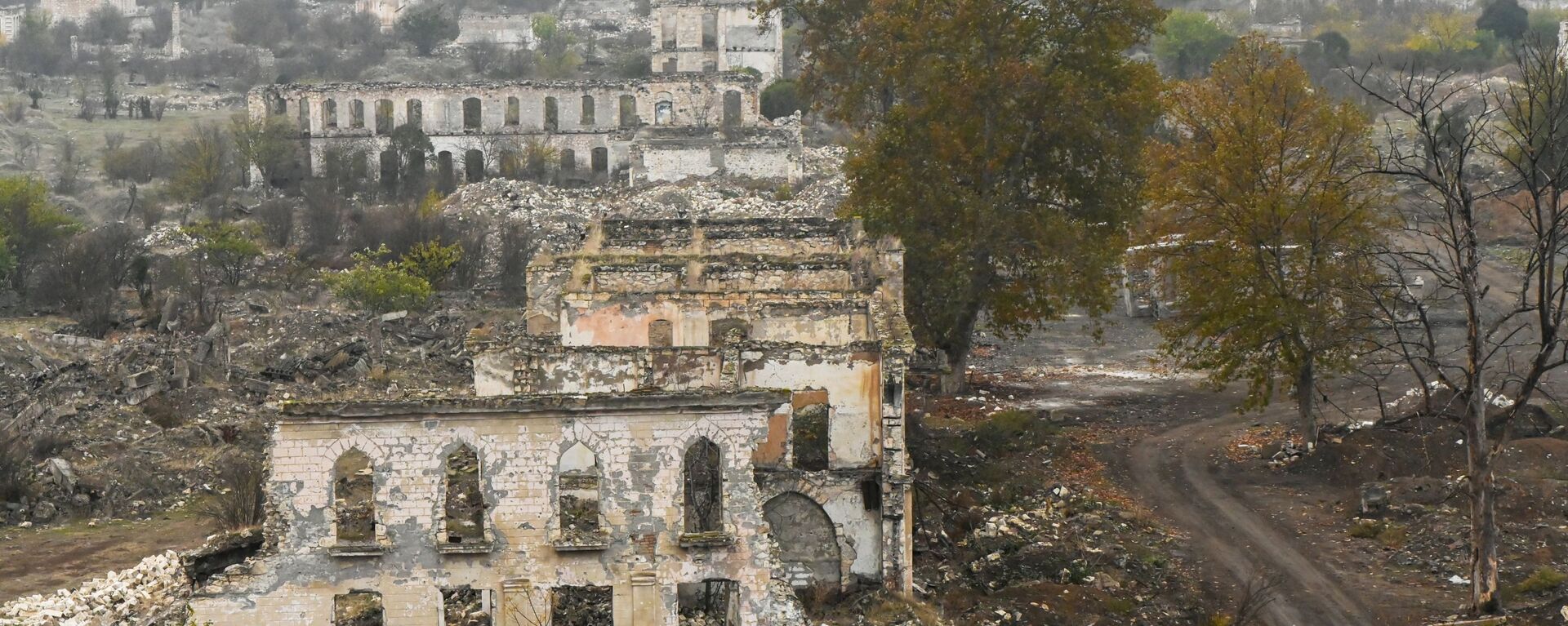 Вид разрушенной части города Агдам - Sputnik Moldova-România, 1920, 09.12.2021