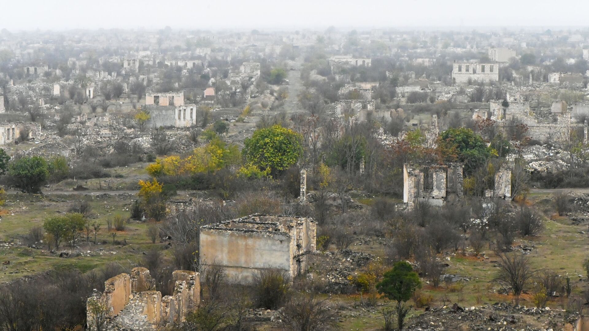 Вид разрушенной части города Агдам - Sputnik Moldova, 1920, 09.12.2021