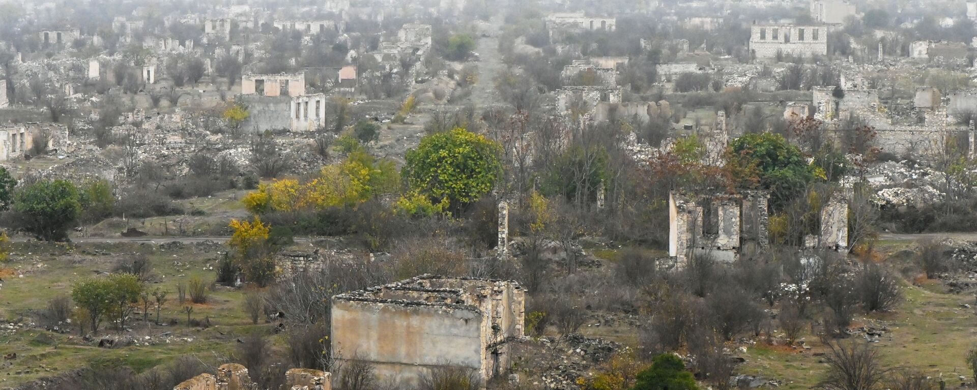 Вид разрушенной части города Агдам - Sputnik Moldova, 1920, 09.12.2021