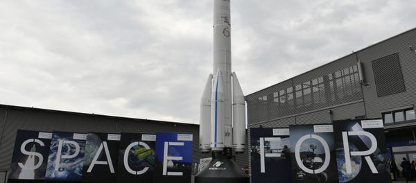 Модель ракеты Ariane 6 Модель ракеты Ariane 6 - Sputnik Молдова