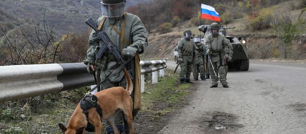 Специалисты противоминного центра Минобороны РФ приступили к работе в Карабахе - Sputnik Moldova