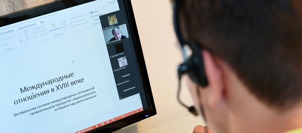 Московские старшеклассники переходят на дистанционное обучение - Sputnik Молдова