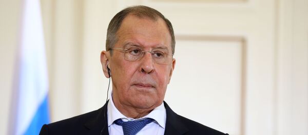 Министр иностранных дел России Сергей Лавров во время пресс-конференции по итогам встречи с министром иностранных дел Греции Никосом Дендиасом Министр иностранных дел России Сергей Лавров во время пресс-конференции по итогам встречи с министром иностранных дел Греции Никосом Дендиасом - Sputnik Молдова