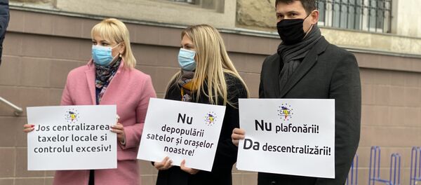 Mai mulți primari din țară protestează în fața Ministrului Finanțelor - Sputnik Молдова