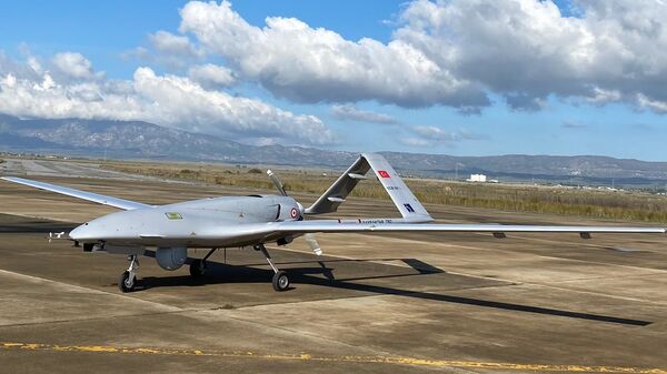 Dronă de producție turcească Bayraktar TB2 - Sputnik Moldova-România