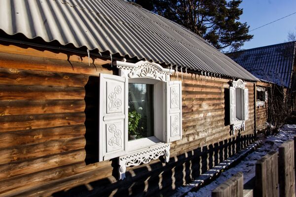 Поселок Листвянка на берегу озера Байкал в Иркутской области - Sputnik Moldova