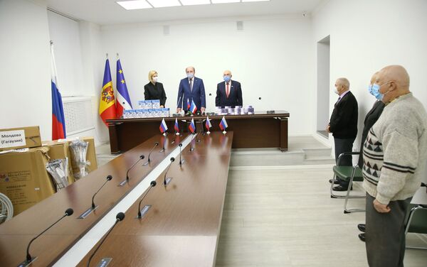 Посол России передал Гагаузии гуманитарный груз из Московской области - Sputnik Молдова