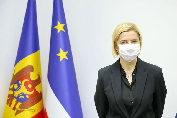 Ambasadorul Rusiei a transmis Găgăuziei ajutor umanitar din regiunea Moscovei Ambasadorul Rusiei a transmis Găgăuziei ajutor umanitar din regiunea Moscovei - Sputnik Moldova