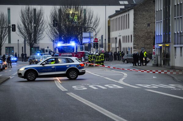 Polițiști, la locul tragediei din Trier, Germania, unde un automobil a intrat peste pietoni - Sputnik Moldova-România