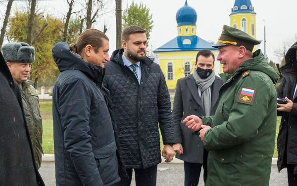 Депутаты Госдумы посетили базу российских миротворцев в Приднестровье. - Sputnik Молдова
