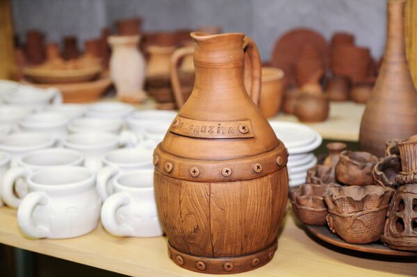 С огоньком в глазах – как мастера в Гагаузии передают свой опыт детям С огоньком в глазах – как мастера в Гагаузии передают свой опыт детям - Sputnik Молдова