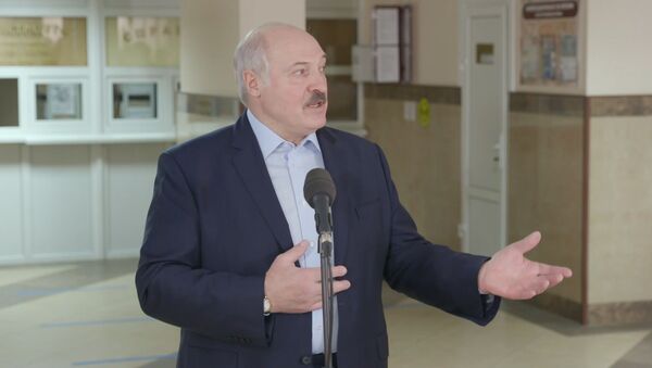 Лукашенко прокомментировал свое отстранение от посещения Олимпийских игр  - Sputnik Молдова