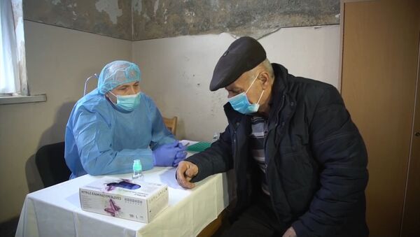 Cum îi tratează pe pacienți din Karabah medicii militari ruși  - Sputnik Moldova