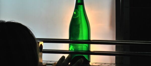 Procesul de producere a vinului spumant - Sputnik Moldova