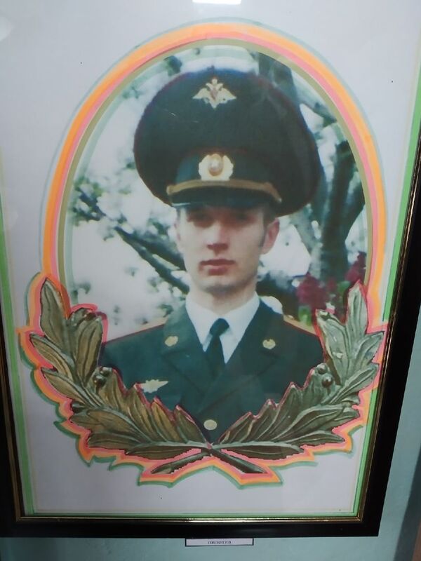 День Героев Отечества: в Тараклии почтили память земляка День Героев Отечества: в Тараклии почтили память земляка - Sputnik Молдова