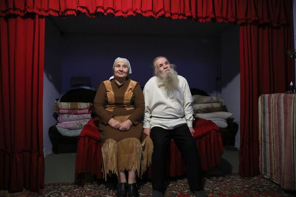 Călătorie în timp: Satul din Moldova în care se vorbește ca acum câteva secole Călătorie în timp: Satul din Moldova în care se vorbește ca acum câteva secole - Sputnik Moldova