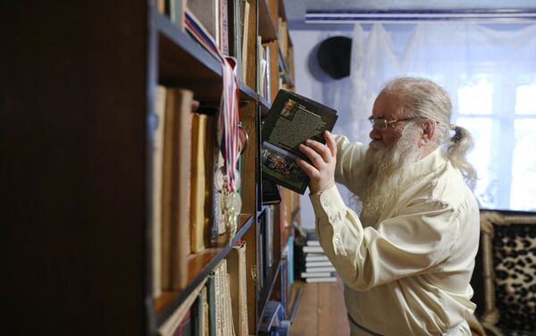 Icoanele se păstrează în biblioteca scriitorului Semion Pridorojnov - Sputnik Moldova