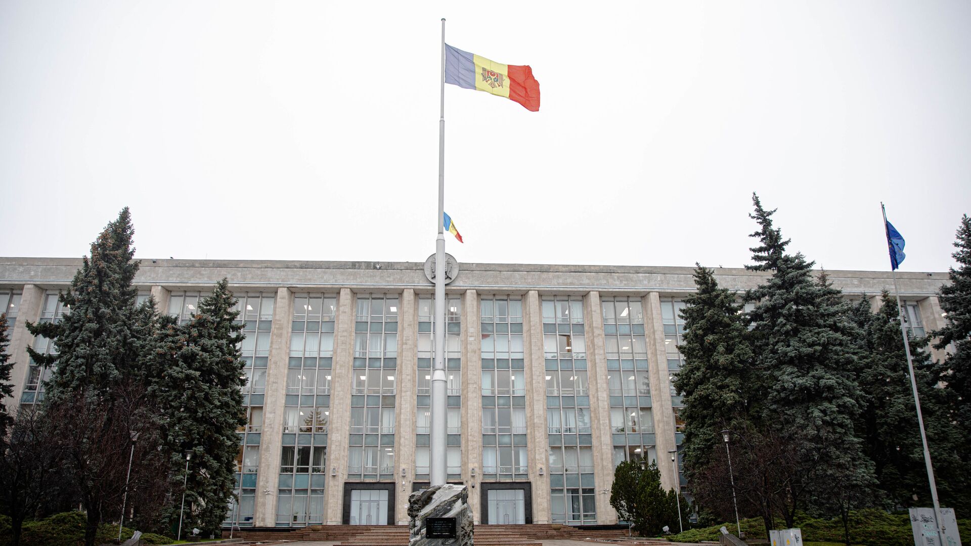 Здание правительства Молдовы - Sputnik Молдова, 1920, 17.02.2021