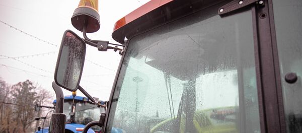 Протест аграриев в Кишиневе у правительства - Sputnik Молдова