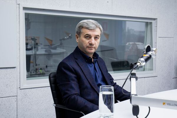 Молдавские пятнашки: как изменится парламент в случае досрочных выборов Молдавские пятнашки: как изменится парламент в случае досрочных выборов - Sputnik Молдова