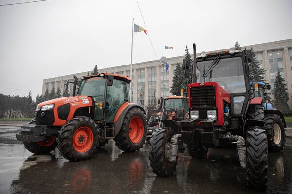 Протест аграриев в Кишиневе у правительства - Sputnik Moldova-România